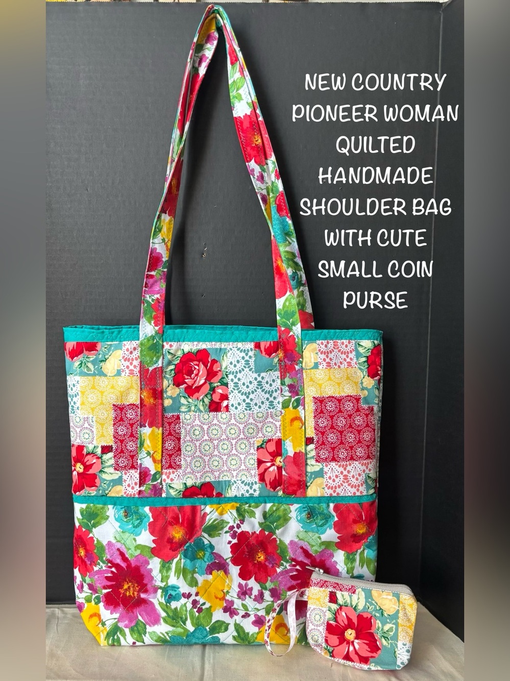 NEW COUNTRY PIONEER WOMAN QUILTED TOTE BAG WITH SMALL COIN PURSE SET